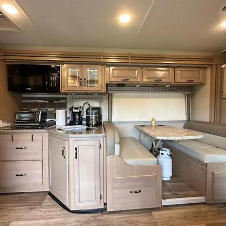 Private Cozy R/V , For Your Enjoyment Tamiami Екстериор снимка