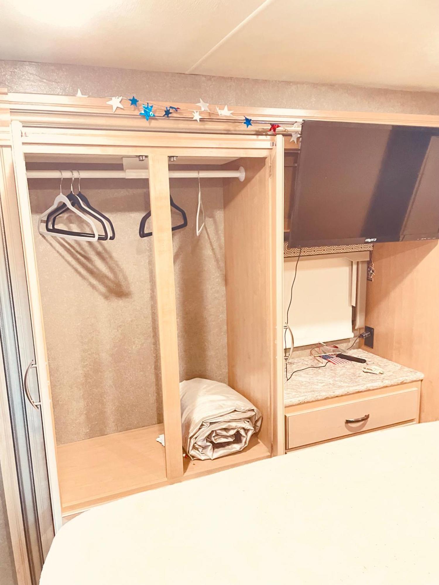 Private Cozy R/V , For Your Enjoyment Tamiami Екстериор снимка